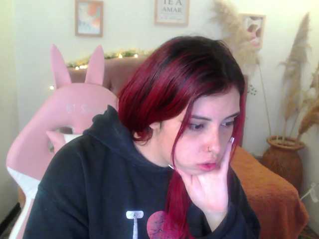 Capturi de ecran de difuzare candy-tay