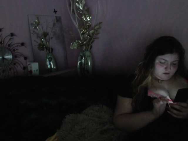 Capturi de ecran de difuzare Candysmyles