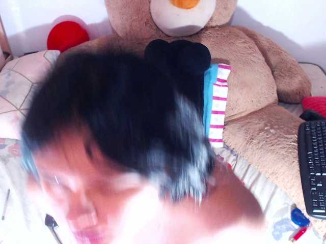 Capturi de ecran de difuzare candysquirrttt