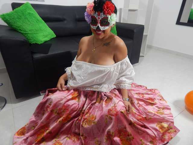 Fotografie a profilului canelasweetie