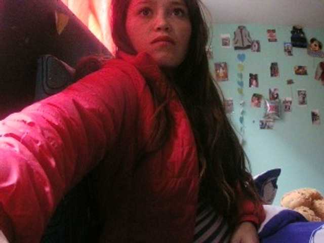 Capturi de ecran de difuzare canndy-grey