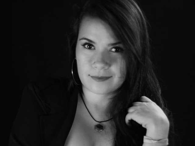 Fotografie a profilului Carlajames