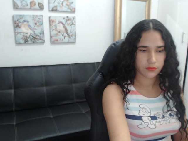 Fotografii carolina2004 My first day, I am new to camming, a virgin, I am curious but not doing penetration yet hehe