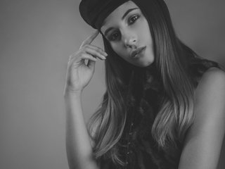 Fotografie a profilului carolinamira