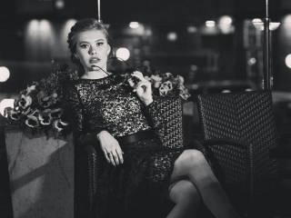 Fotografie a profilului caroline4