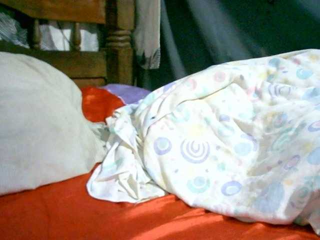 Capturi de ecran de difuzare CarrieHots