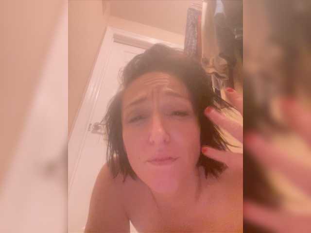 Capturi de ecran de difuzare MagicKPussy