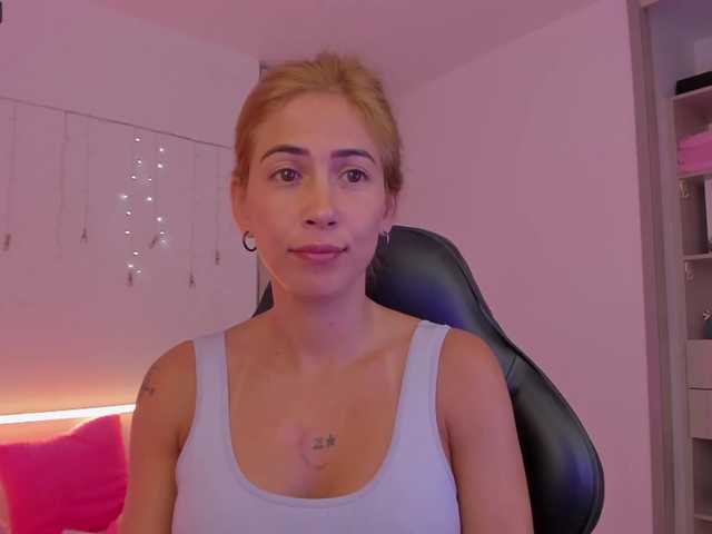 Capturi de ecran de difuzare CassieKleinX
