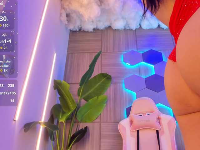 Capturi de ecran de difuzare CassieSinclair