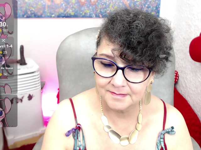 Fotografii cataleya-mom mom horny play bogboobs and squirt for you