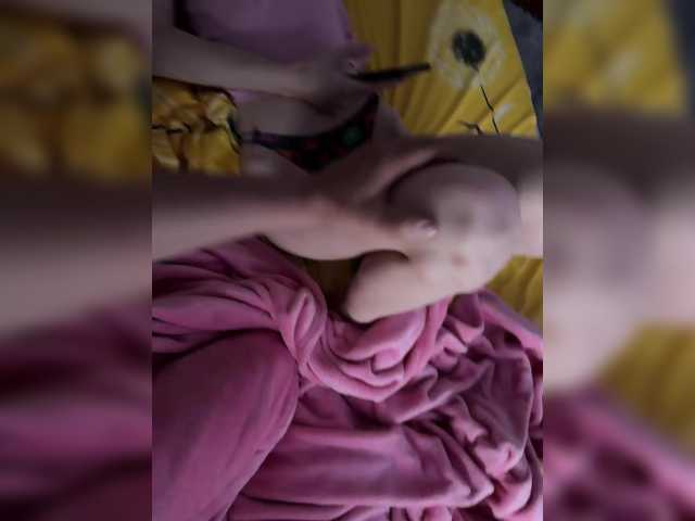Capturi de ecran de difuzare CaysiCouple