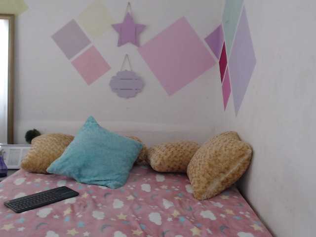 Capturi de ecran de difuzare CelesteColins