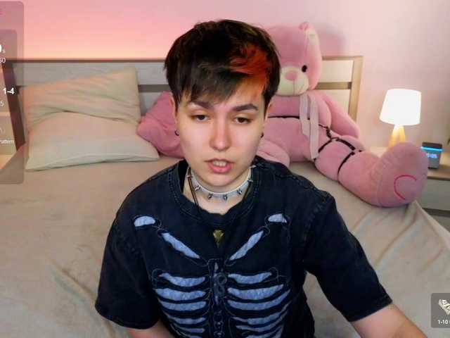 Capturi de ecran de difuzare CharlieeAdams