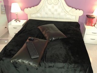 Chat video erotic CharlottePons