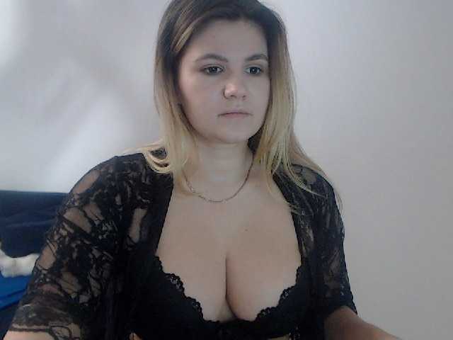 Capturi de ecran de difuzare CheepyKitty