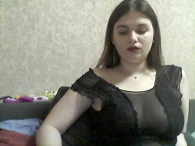 Capturi de ecran de difuzare CherryLaNude