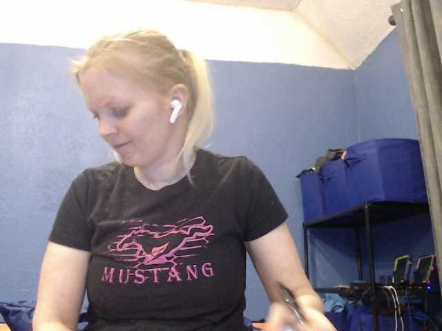 Capturi de ecran de difuzare chillyhicks