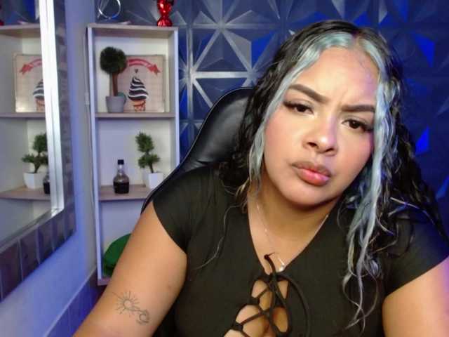 Capturi de ecran de difuzare chloe-ebony