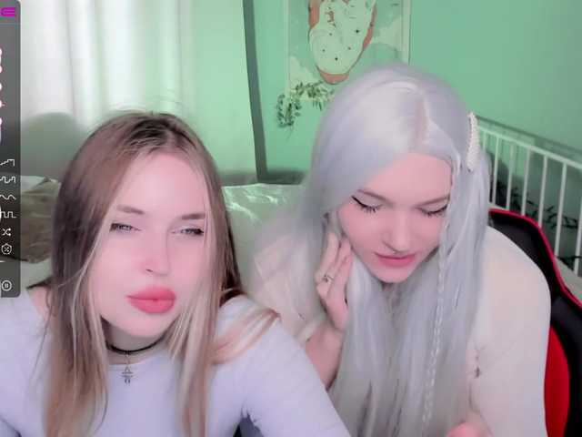 Capturi de ecran de difuzare ChloeAndLina