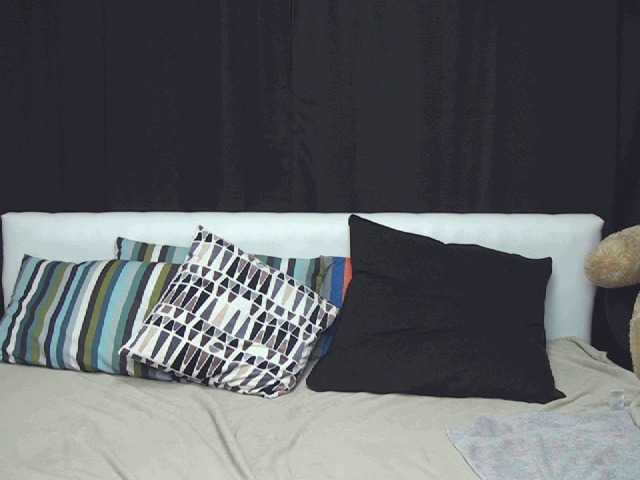 Capturi de ecran de difuzare ChloeMoon