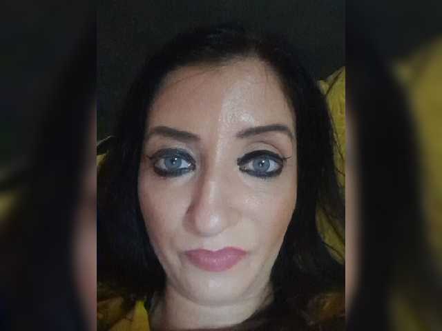 Capturi de ecran de difuzare ChristianaHot