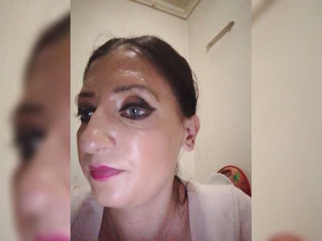 Capturi de ecran de difuzare ChristianaHot