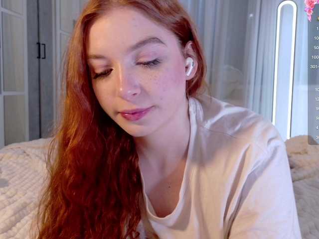 Capturi de ecran de difuzare cinnabongirl