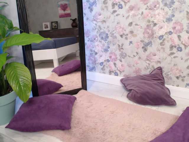 Capturi de ecran de difuzare ClaraBendover