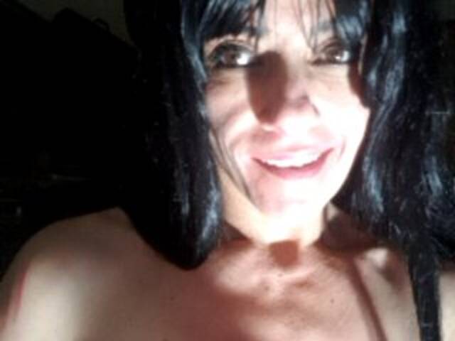 Capturi de ecran de difuzare CleoCeasar40