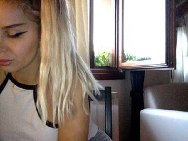 Capturi de ecran de difuzare clickmee