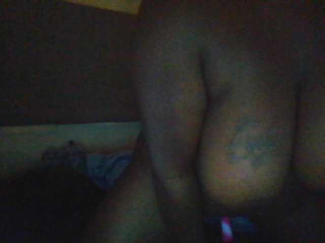 Capturi de ecran de difuzare Cocoasweetz