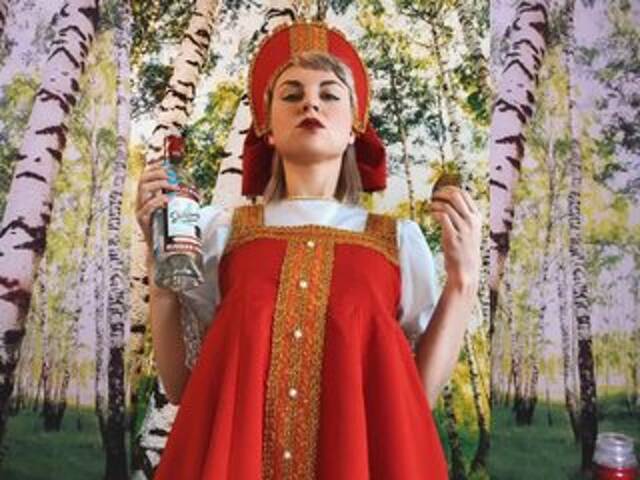 Capturi de ecran de difuzare RussiaMotherr