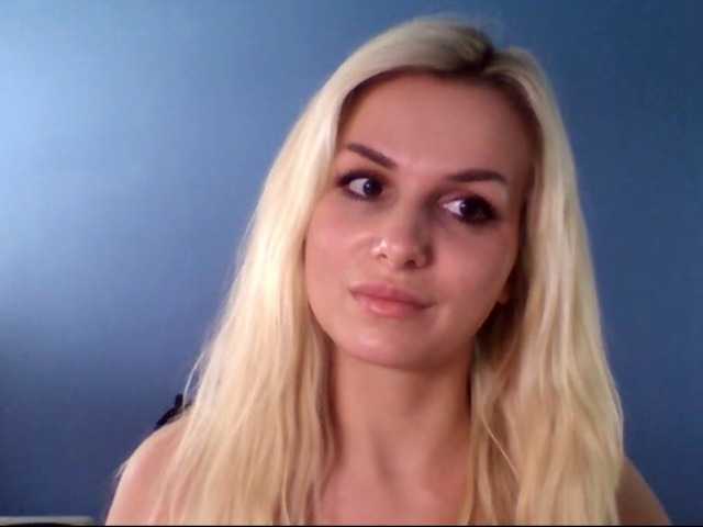 Capturi de ecran de difuzare Cornelia22hot