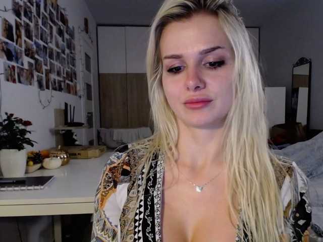 Capturi de ecran de difuzare Cornelia22hot