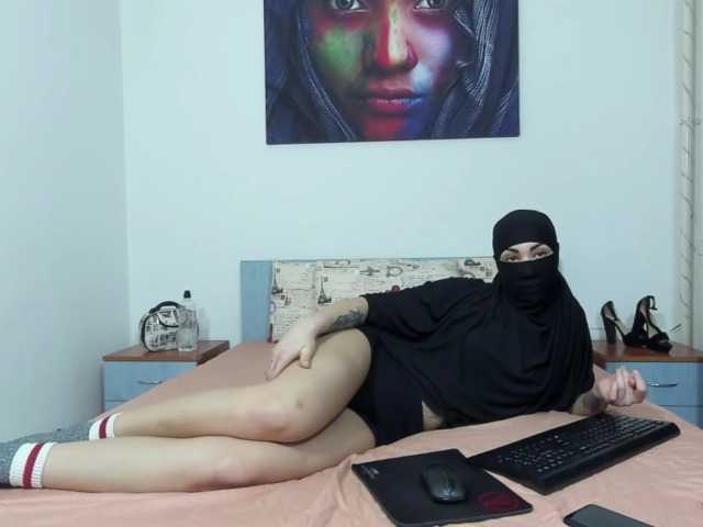 Capturi de ecran de difuzare CoxElysha