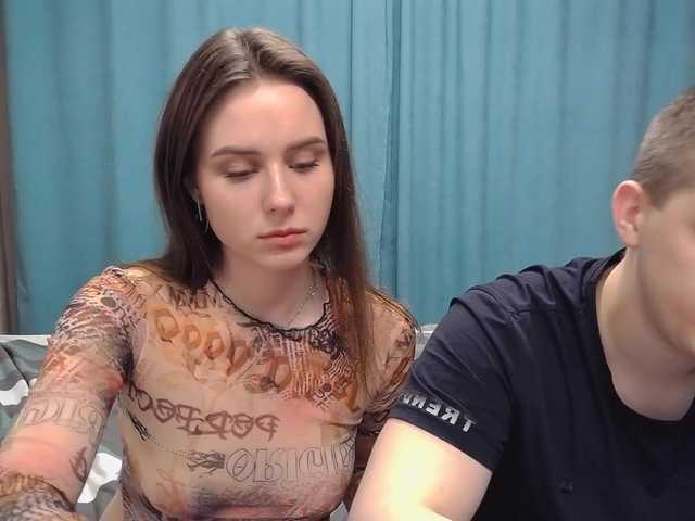 Capturi de ecran de difuzare CrystaIGirl