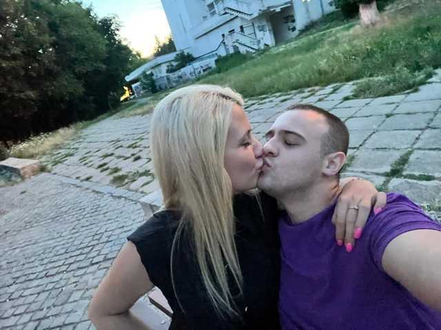 Fotografie a profilului Crazyhotcouple69