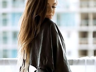 Chat video erotic CristallXKitty