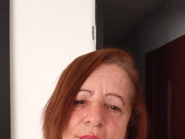 Fotografie a profilului Cristalmilf1