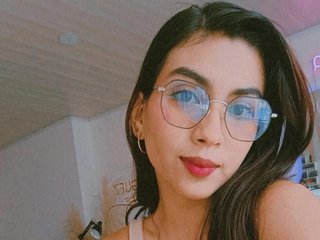 Chat video erotic Cristin-Petite