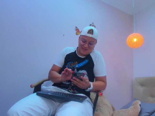 Capturi de ecran de difuzare CristinStewar