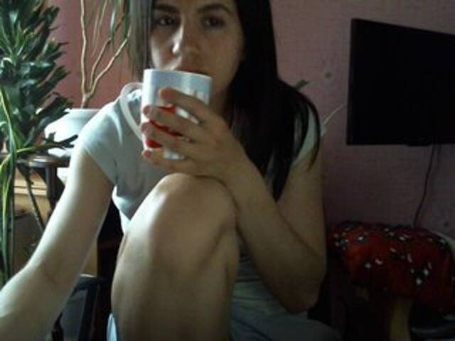 Capturi de ecran de difuzare CryptexMNML