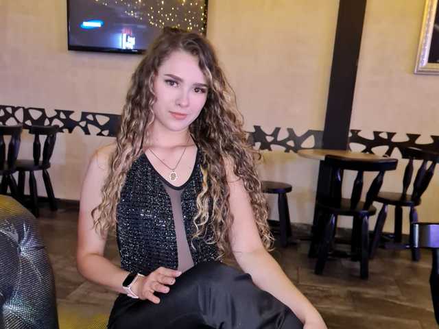 Fotografie a profilului curlygirl1