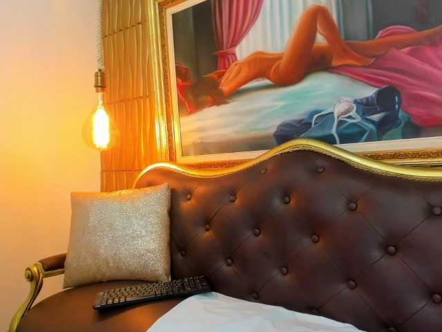 Capturi de ecran de difuzare CurvyBlue