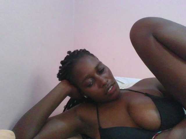 Capturi de ecran de difuzare cute-africanah