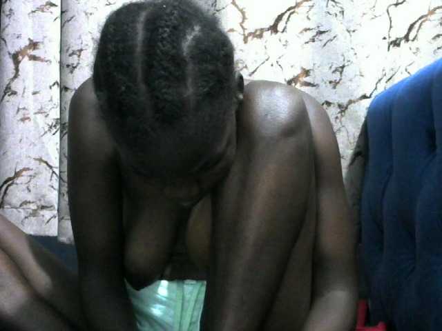 Capturi de ecran de difuzare Cute-Ebony