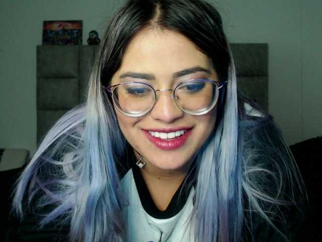 Fotografii CUTE_AHRI18 Can you make me wet with your tips?