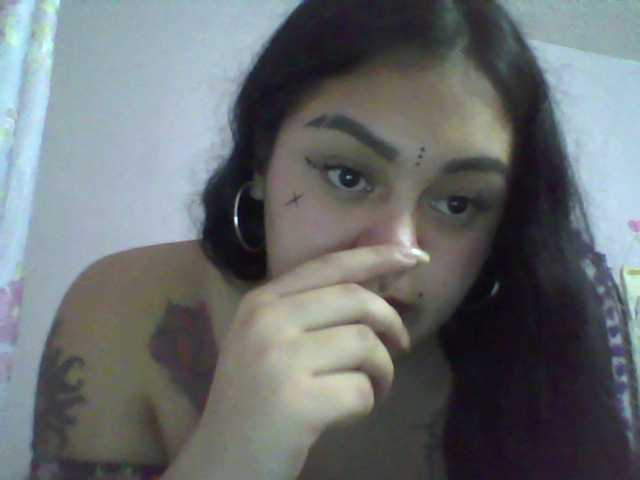 Capturi de ecran de difuzare cutebruna