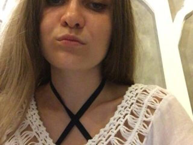 Capturi de ecran de difuzare Eliness