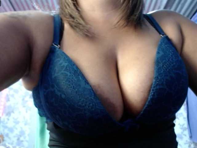 Fotografii Dahian-Diamod hey♥ come to play♥ hru? #milf #ebony #mommy #latina #mature♥♥♥